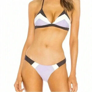 ✨🆕PILYQ🆕✨ | Lavender colour block bikini bottom ONLY